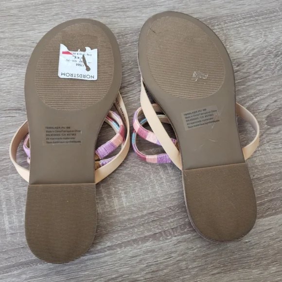 Treasure & Bond strappy thong sandals 8 - Picture 2 of 2